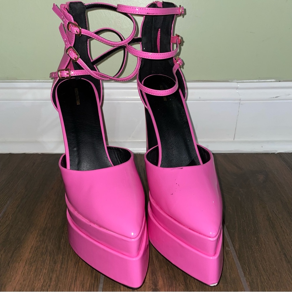 PRETTY LITTLE THING Pink Faux Faux Pointed Toe Double Sole Platform Chun… - Picture 6 of 9